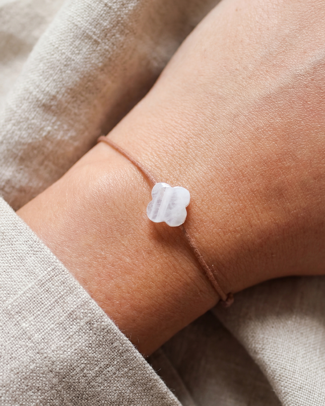 Petit Comité Armband Geboortesteen Mei Smaragd