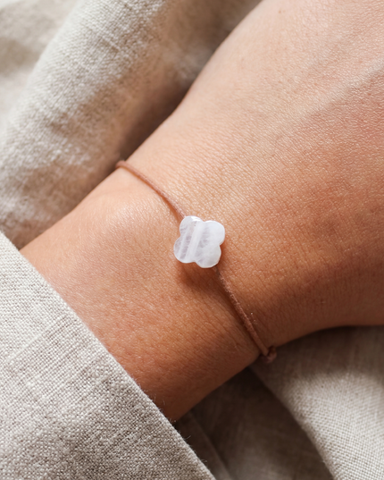 Petit Comité Armband Geboortesteen Mei Smaragd