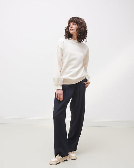 EASY SWEATER