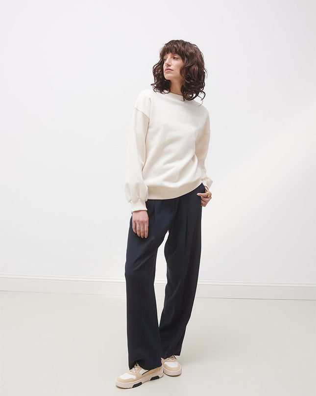 EASY SWEATER