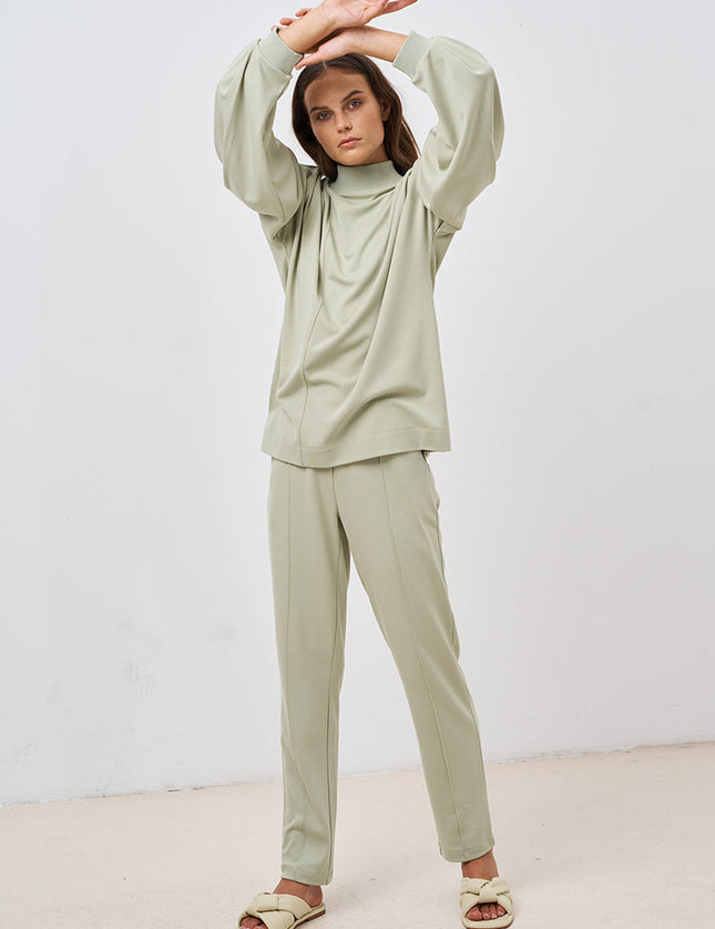 TRAVEL PANTS