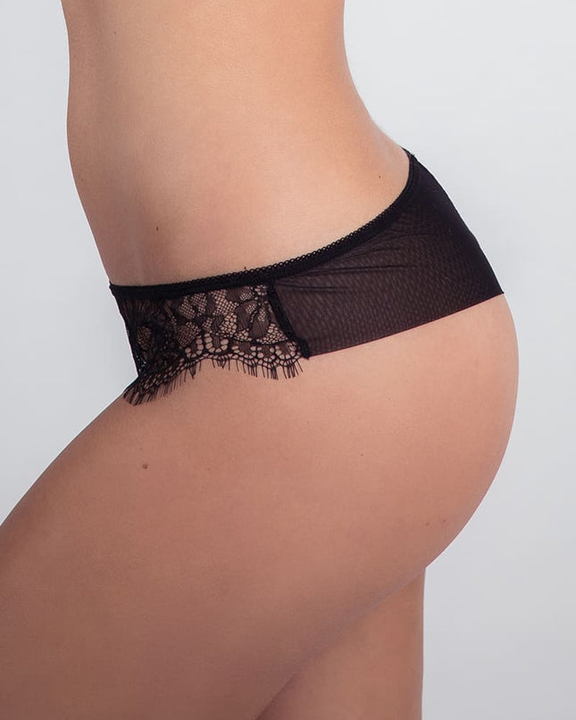 Lucas, string, black