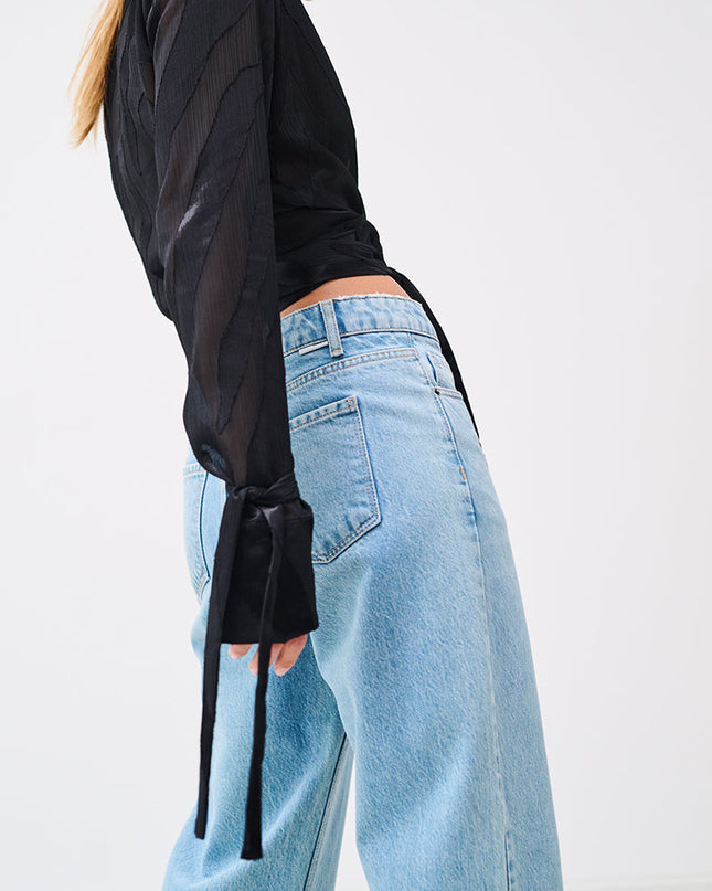 DARING VEST